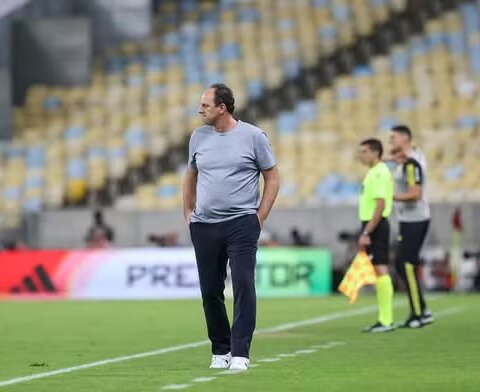 Imagem do post “Foi um controle total do jogo”, diz Ceni ao analisar atuação do Bahia contra o Flamengo
