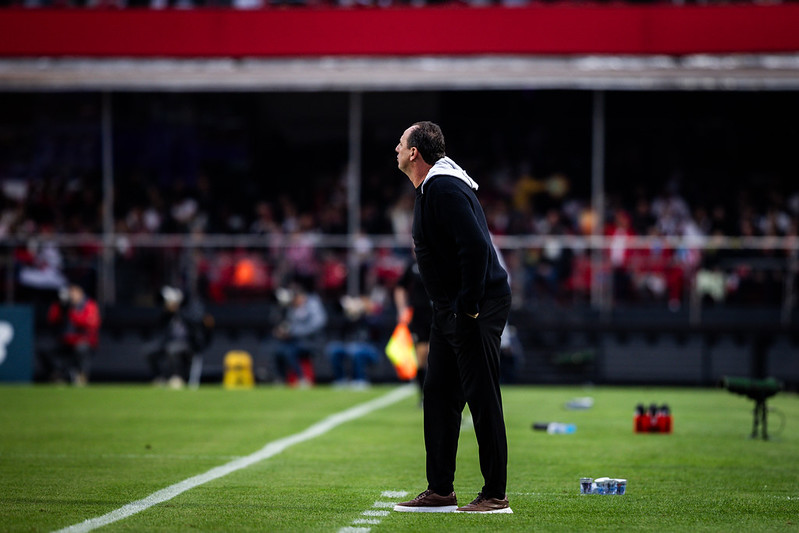 Após derrota, Ceni fala sobre sequência no Brasileirão
