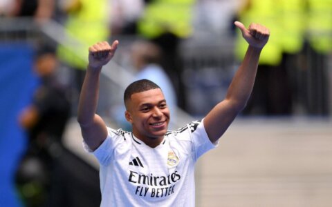 Imagem do post Mbappé é apresentado no Real Madrid e diz: “Sou um garoto feliz hoje”