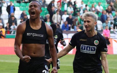 Imagem do post Vitória acerta contratação do atacante Carlos Eduardo que estava na Turquia