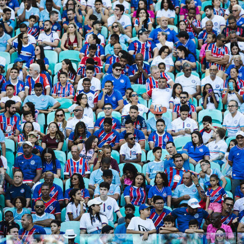 Imagem do post STJD suspende multa do Bahia em caso de gritos homofóbicos no jogo contra o Grêmio