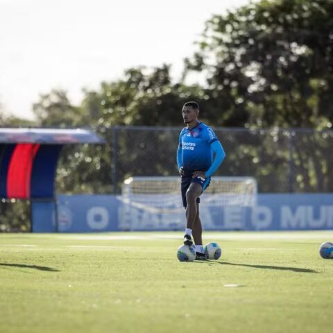 Imagem do post Rezende volta a ser opção e Gilberto é dúvida para enfrentar o Botafogo