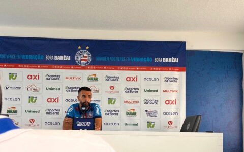 Imagem do post “Sempre em alta astral”, diz Caio Alexandre sobre seu estilo descontraído no elenco do BahiaA