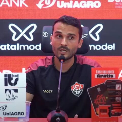 Imagem do post Esthépano Dijan avalia empate com o Cruzeiro e ressalta bom desempenho do Vitória no 2º turno