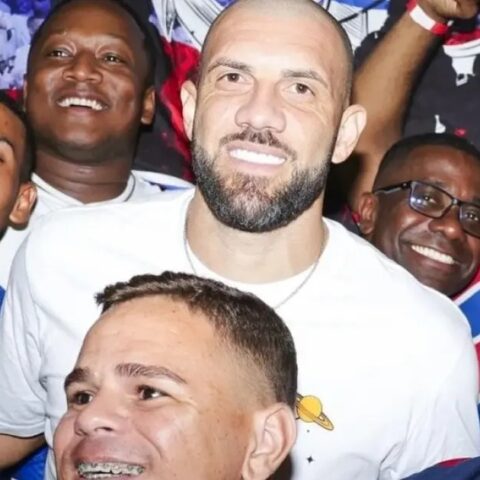 Imagem do post Bahia promove encontro de torcedores no Rio de Janeiro e Fernandão marca presença