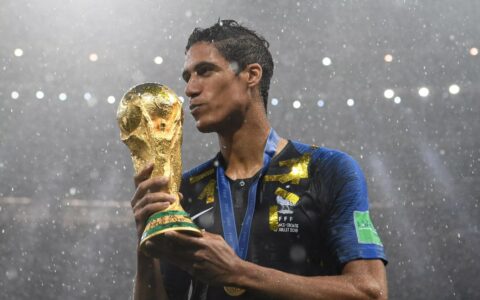 Imagem do post Campeão da Copa do Mundo com a França, Varane anuncia aposentadoria aos 31 anos