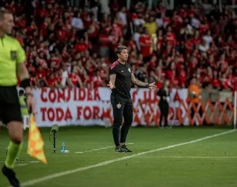 Imagem do post SJTD absolve Thiago Carpini por expulsão no Ba-Vi
