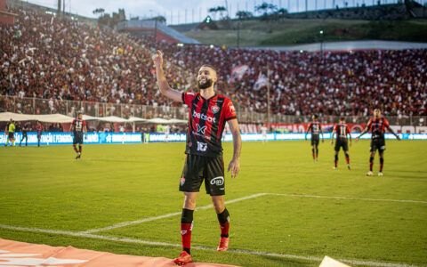 Imagem do post Vitória tem desempenho de G-6 no 2º turno do Brasileirão