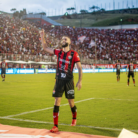 Imagem do post Vitória tem desempenho de G-6 no 2º turno do Brasileirão