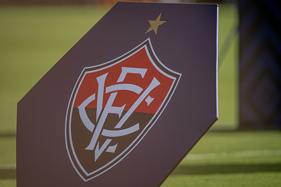 Fluminense e Athlético-PR se enfrentam em rodada atrasada que interessa ao Vitória; entenda