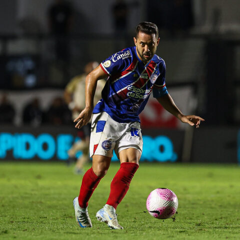 Imagem do post “Temos que rever o que a gente quer e olhar para nós”, brada Everton Ribeiro