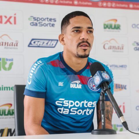 Imagem do post Gilberto fala sobre tempo sem jogar e se diz preparado para ser titular contra o Cruzeiro