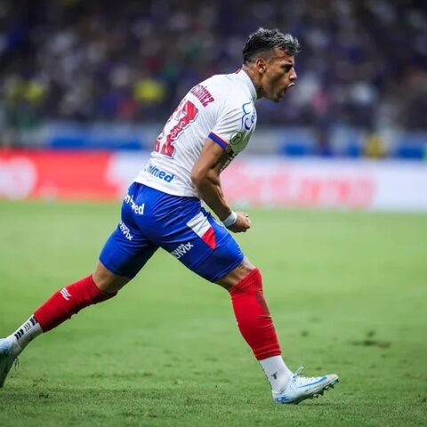 Imagem do post Reserva de Lucho: Saiba quantos minutos em campo uruguaio precisa para fazer um gol