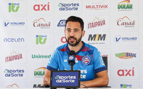 Imagem do post Everton Ribeiro elogia Ceni, fala sobre briga por Libertadores e cita oscilação do Bahia