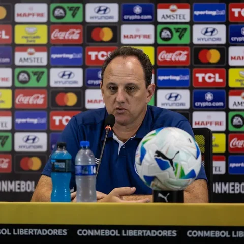 Imagem do post “A Libertadores é uma competição diferente”, diz Ceni após classificação