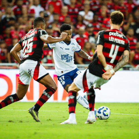 Com time misto, Bahia perde para o Flamengo e encerra sequência de vitórias no Brasileirão