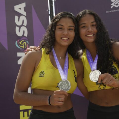 Imagem do post Gêmeas baianas conquistam vice-campeonato no Circuito Brasileiro Sub-19 de Vôlei de Praia