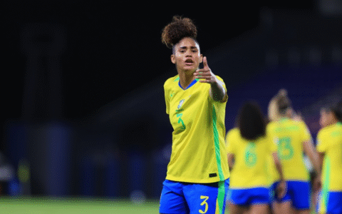 Imagem do artigo Brasil joga com uma a menos e arranca empate heroico contra Colômbia na Copa América Feminina
