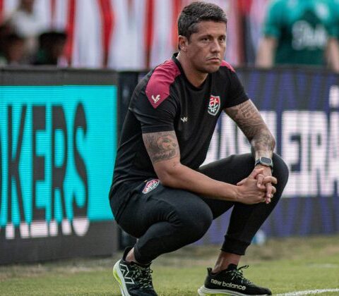 Imagem do artigo Torcida vaia e futuro de Carpini está em risco