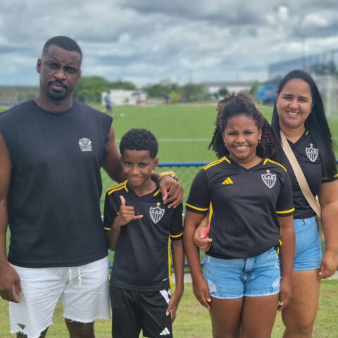 Imagem do artigo Pais cruzam o Brasil para apoiar filhos na Copa 2 de Julho; clima de emoção toma conta