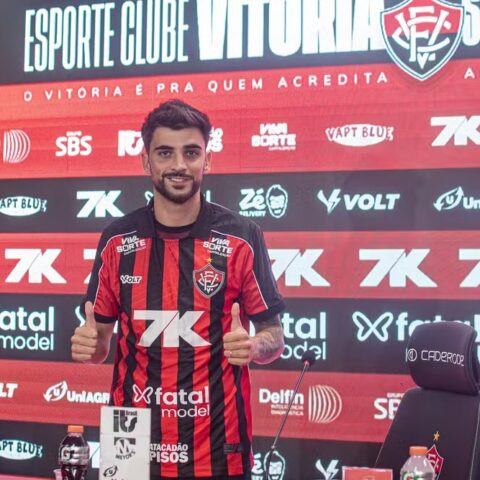 Imagem do artigo Rúben Ismael é apresentado no Vitória e fala sobre 1ª experiência longe da Europa