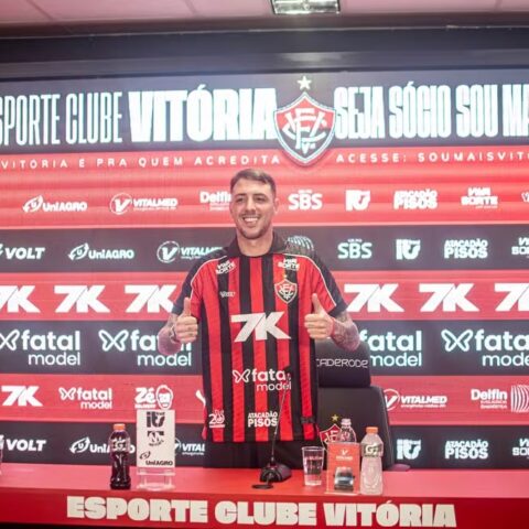 Imagem do artigo Uruguaio é apresentado na Toca do Leão e se diz otimista com time no Brasileirão