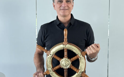 Imagem do artigo Comodoro reeleito toma posse no Yacht Clube da Bahia