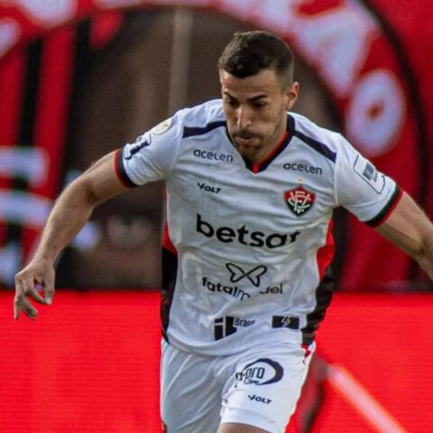 Imagem do artigo Vitória perde Cáceres por lesão; veja situação