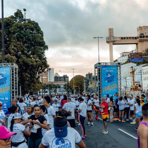 Imagem do artigo Corrida Noturna do Bonfim 2025 une fé, solidariedade e prêmios em dinheiro