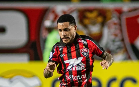 Imagem do artigo Matheuzinho e Baralhas ficam à disposição para duelo diante do Atlético-MG