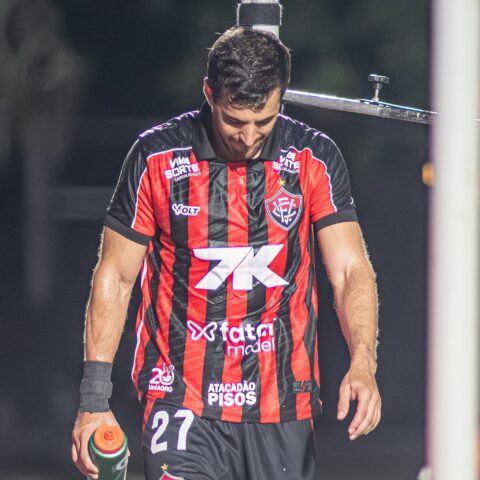Imagem do artigo Vasco humilha o Santos e empurra o Vitória para o Z-4