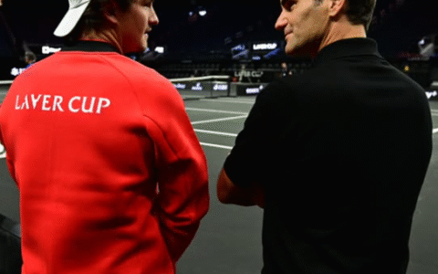 Imagem do artigo João Fonseca encontra Roger Federer antes da Laver Cup