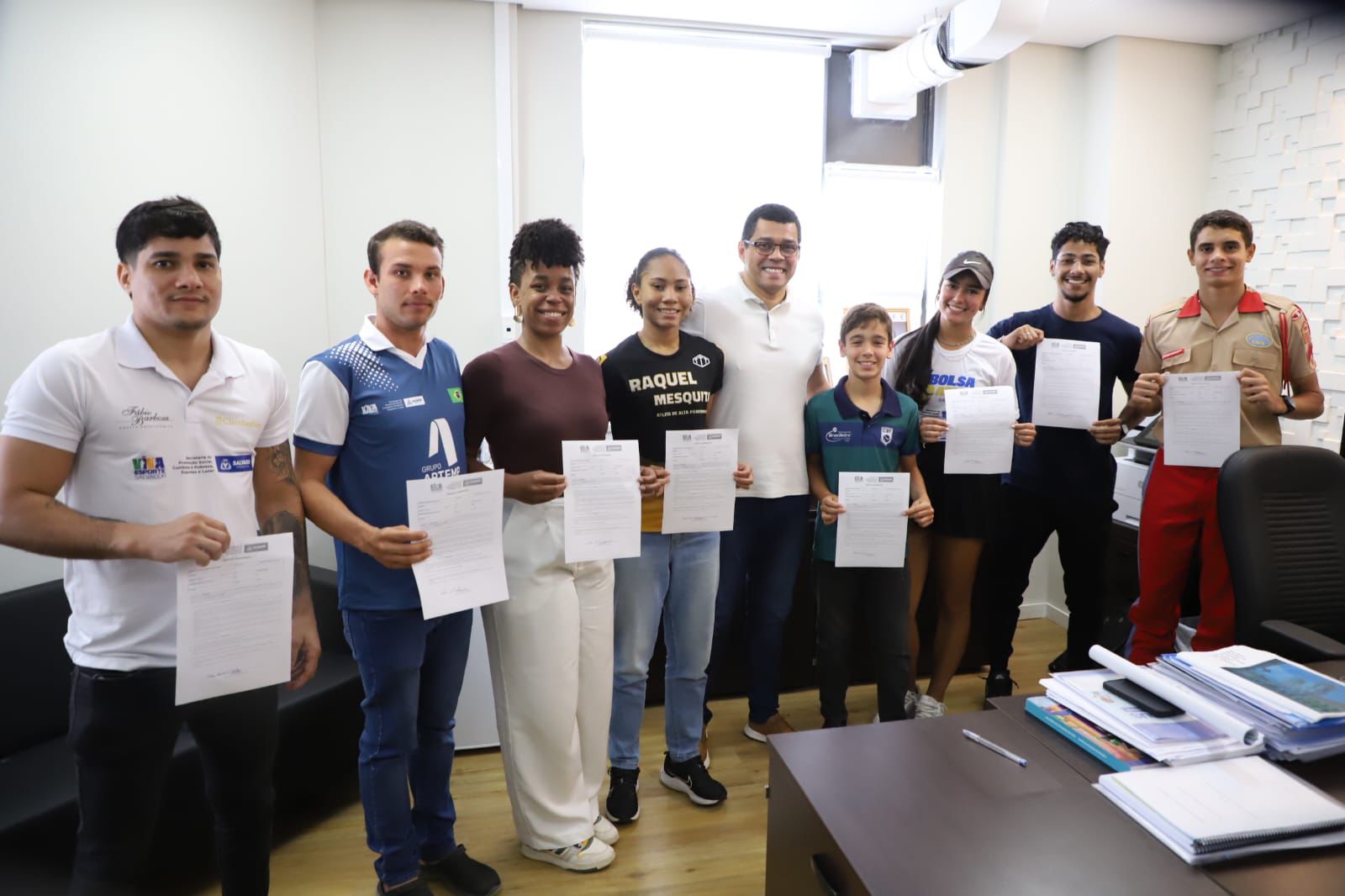 Prefeitura formaliza 11 novos termos de compromisso com atletas pelo programa Viva Esporte