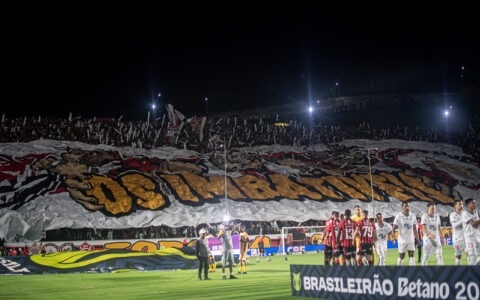 Imagem do artigo Após vencer o Bahia, chances de rebaixamento do Vitória diminuem