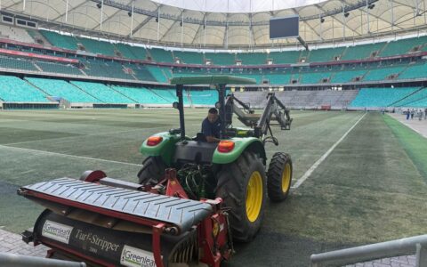 Imagem do artigo Arena Fonte Nova inicia troca total do gramado