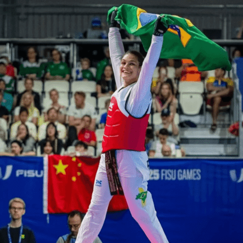 Imagem do artigo Brasileira faz história e vence campeã olímpica no Taekwondo