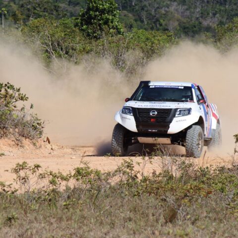 Imagem do artigo Piloto tricolor Roberto Cunha conquista o Tetracampeonato da Copa Nordeste de Rally 4×4