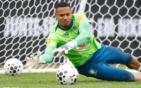 Imagem do artigo John celebra primeira convocação para a Seleção e admite: “A ficha está caindo aos poucos”