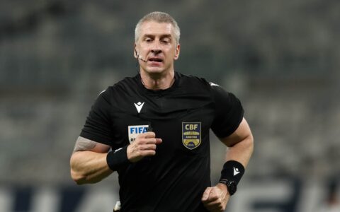 Imagem do artigo Anderson Daronco vai apitar o último clássico Ba-Vi de 2025