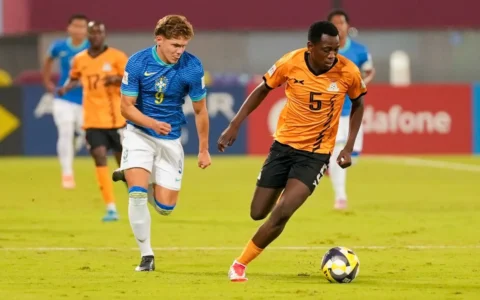 Imagem do artigo Copa do Mundo Sub-17: Com gol de Dell,  Brasil empata com Zâmbia e termina como líder do Grupo H