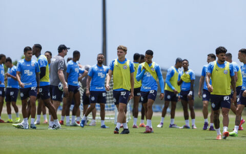 Imagem do artigo Com Dell e Ruan Pablo, Bahia realiza treino tático com foco no Sport