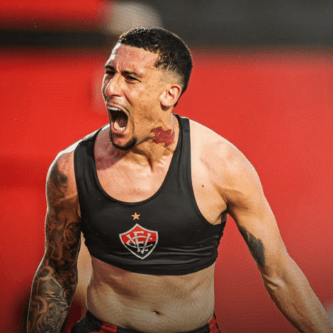 Imagem do artigo Vitória anuncia renovação com o volante Baralhas por mais três temporadas
