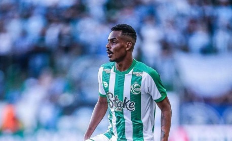 Imagem do artigo Vitória encaminha acerto com volante que estava no Juventude