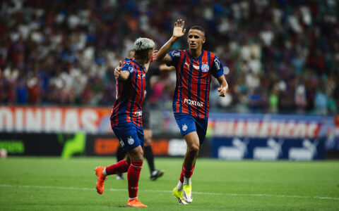 Imagem do artigo Com show do time titular, Bahia atropela o Barcelona e segue 100% no Baianão