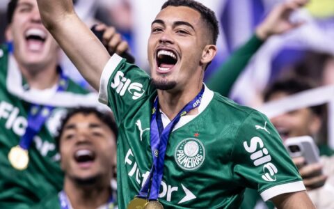 Imagem do artigo Visando o título: Vitória contrata zagueiro do Palmeiras para a temporada 2026