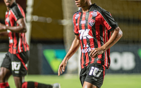 Imagem do artigo Vitória e Jacuipense empatam no retorno do futebol a Pituaçu