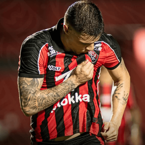 Imagem do artigo Leão goleia no Barradão e conquista primeira vitória no Baiano