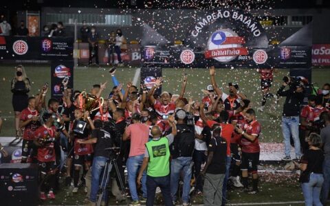 Imagem do artigo Facão, intimidação e dívidas: Agnaldo Liz deixa o Atlético de Alagoinhas e denuncia caos nos bastidores