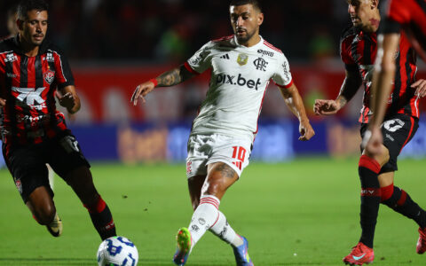 Imagem do artigo Reencontro ou pesadelo? Vitória tenta virar a chave no Barradão contra o Flamengo