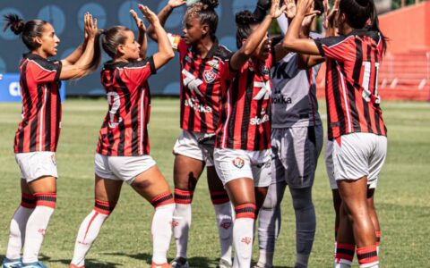 Imagem do artigo Estreia amarga: Vitória cai diante do Fluminense com gol nos acréscimos